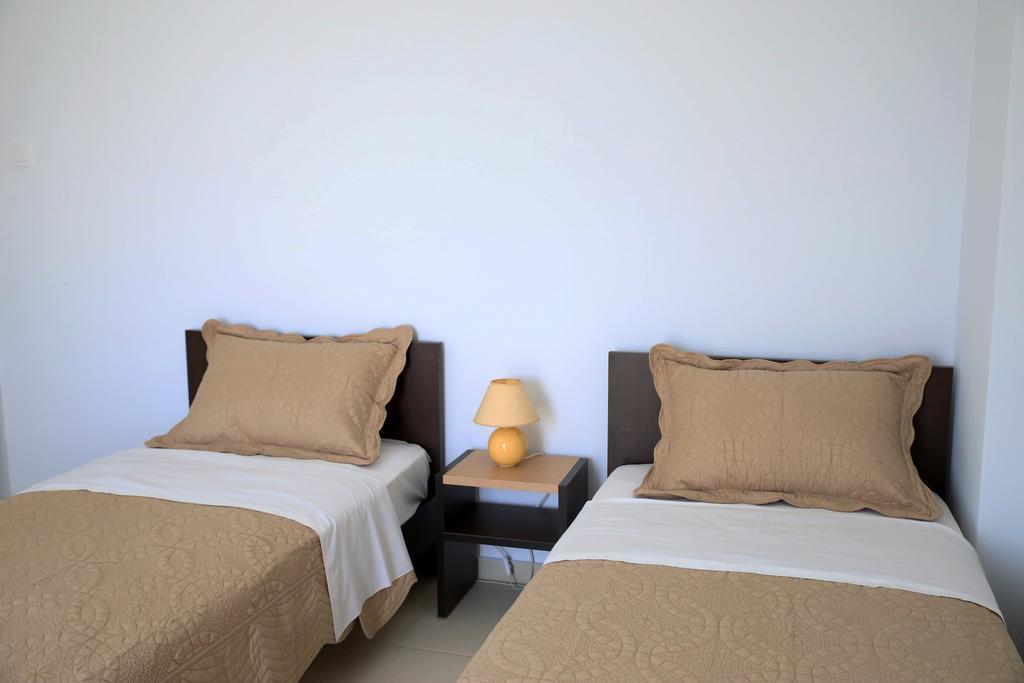 Vari Beach Hotel Экстерьер фото